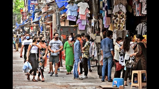 Many are shopping at Delhi’s budget markets like Sarojini Nagar and Lajpat Nagar, for upcoming trips. (Photo: Raj K Raj /HT)