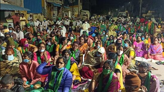 The Amaravati farmers are now preparing to challenge the government decision in the high court. (HT File) The Amaravati farmers are now preparing to challenge the government decision in the high court. (HT File)