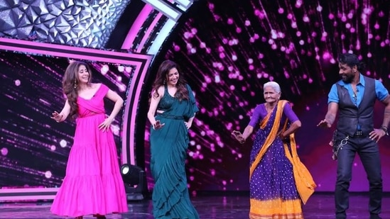 Dance India Dance Super Moms judges join 76-year-old contestant Lakshmi after her audition.