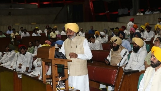 Punjab budget 2022: Finance minister Harpal Cheema presents the Punjab budget.&nbsp;