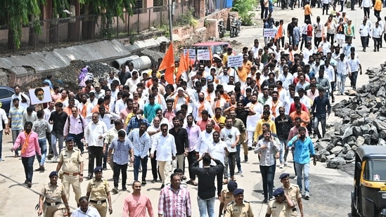 A large number of Shiv Sena supporters participate in a rally to express their support to Maharashtra chief minister Uddhav Thackeray amid political crisis in Nashik, India, on June 26, 2022. (Ravindra Rajput/HT Photo)