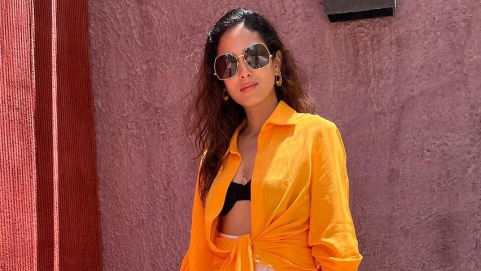 Mira Rajput in bralette, shorts and shirt set holidays in Italy with Shahid Kapoor, fans love her ‘Kolhapuri chappals’