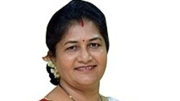 Shashikala Jolle, Minister for Religious Endowment, Hajj and Wakf. (Wikipedia image)