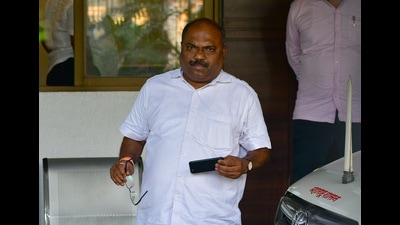 Shiv Sena leader and state transport minister Anil Parab said he has requested chief minister Uddhav Thackeray to rename the city in the cabinet meeting held on Tuesday (HT PHOTO) Shiv Sena leader and state transport minister Anil Parab said he has requested chief minister Uddhav Thackeray to rename the city in the cabinet meeting held on Tuesday (HT PHOTO)