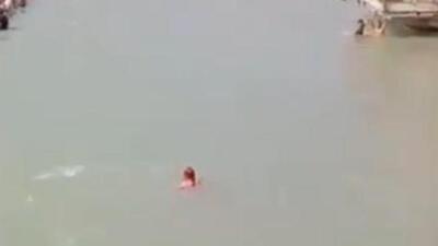 The Haridwar Police said a probe has been ordered to ascertain details of the incident in which a woman jumped into the Ganga. (Videograb)