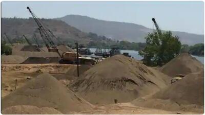 Panchkula cop ASI Narender Kumar has been suspended for involvement in illegal mining. (HT File/Representational image)