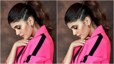 In golden and black earrings and rings from the house of Charles and Keith, Sanjana accessorised her look. (Instagram/@sanjanasanghi96)