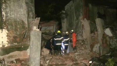4-storey building collapses in Mumbai (ANI)