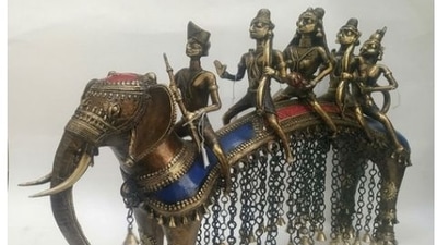 PM Modi gifted Dokra Art with Ramayana Theme to South Africa's president Cyril Ramaphosa. Dokra Art is non-ferrous metal casting art using the lost-wax casting technique and is an art piece from Chhattisgarh. (ANI) PM Modi gifted Dokra Art with Ramayana Theme to South Africa's president Cyril Ramaphosa. Dokra Art is non-ferrous metal casting art using the lost-wax casting technique and is an art piece from Chhattisgarh. (ANI)