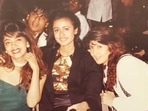Shah Rukh Khan with Gauri Khan, Namrata Shirodkar and Sangeeta Bijlani. Shah Rukh Khan with Gauri Khan, Namrata Shirodkar and Sangeeta Bijlani.