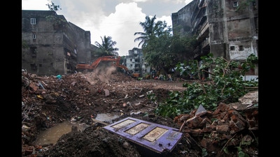 The Naik Nagar Society has four buildings in its compound which are identified as A, B, C and D wings (Pratik Chorge/HT PHOTO) The Naik Nagar Society has four buildings in its compound which are identified as A, B, C and D wings (Pratik Chorge/HT PHOTO)