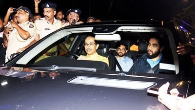 Uddhav Thackeray arrives to submit his resignation to Governor Bhagat Singh Koshyari, at Raj Bhavan in Mumbai, Wednesday night. (PTI) Uddhav Thackeray arrives to submit his resignation to Governor Bhagat Singh Koshyari, at Raj Bhavan in Mumbai, Wednesday night. (PTI)