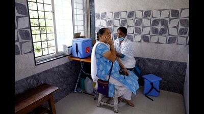 Vaccination drive at Pote hospital Padmavati. (Rahul Raut/HT PHOTO) Vaccination drive at Pote hospital Padmavati. (Rahul Raut/HT PHOTO)