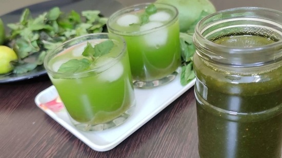 Mint Gur Sharbat: This classic drink is an all-time favourite. It is easily available on the streets of India during summers to quench our thirst. Mint is known for the cooling sensation they impart and it is packed with antioxidants. It helps control blood sugar and treat skin problems.(Instagram/@gharkacheffromarchana)
