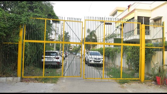 As per information received under RTI, only eight colonies in the city have installed gates legally. (HT Photo)