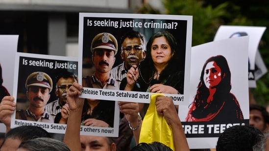 Protests were held in several Indian cities on June 27 over the arrest of rights activist Teesta Setalvad over her attempts to have Prime Minister Narendra Modi declared complicit in deadly sectarian riots 20 years ago. (Photo by Indranil MUKHERJEE/AFP)