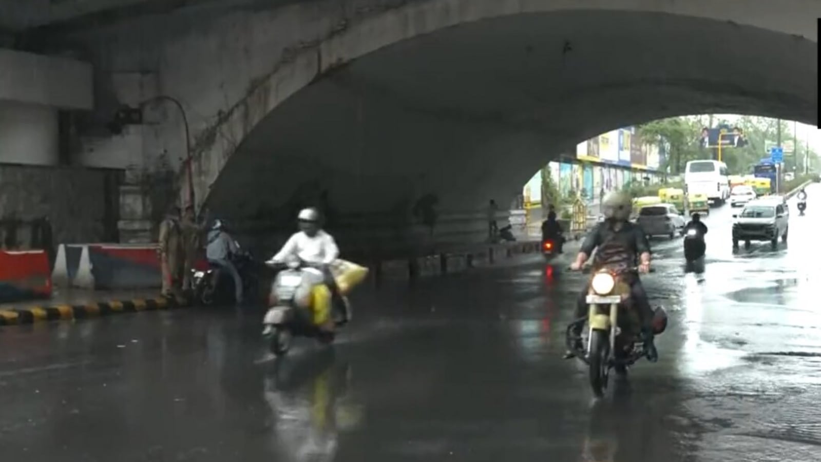 No flooding under Delhi’s infamous Minto Bridge despite heavy rain | Watch