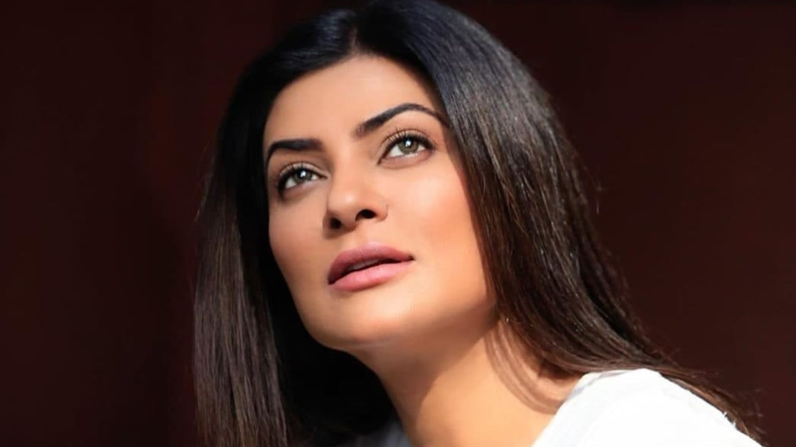 Can you guess of price of Sushmita Sen's costly luxury bag? - Times of India