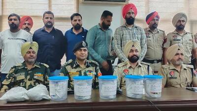 Five packets containing heroin were recovered from a field in the border village of Araiyan Hithar in Ferozepur. Five packets containing heroin were recovered from a field in the border village of Araiyan Hithar in Ferozepur.