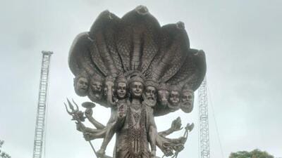 The statue of Lord Krishna, ‘Virat Swaroop, weighed around 35 tonnes and has been installed at Jyotisar village in Kurukshetra at a cost of ₹10 crore. The statue of Lord Krishna, ‘Virat Swaroop, weighed around 35 tonnes and has been installed at Jyotisar village in Kurukshetra at a cost of ₹10 crore.