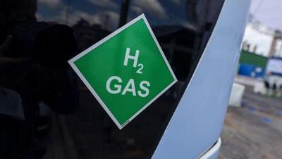 The India Hydrogen Alliance’s (IH2A) plan also proposes five national H2 hubs. (Representative Image) The India Hydrogen Alliance’s (IH2A) plan also proposes five national H2 hubs. (Representative Image)