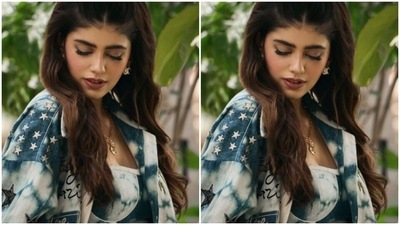 Styled by fashion stylist house Who Wore What When, Sanjana wore her tresses open with a part of her hair pulled back into a ponytail. (Instagram/@sanjanasanghi96)