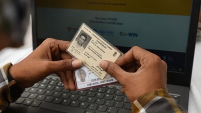 PAN-Aadhaar linking last date today; ₹1,000 penalty from July 1 (Photo by Satish Bate/HT) PAN-Aadhaar linking last date today; ₹1,000 penalty from July 1 (Photo by Satish Bate/HT)
