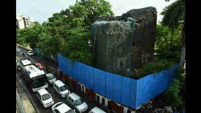 Belapur Fort in Navi Mumbai, which will soon be transferred from CIDCO to the archaeological department for protection. (BACHCHAN KUMAR/HT PHOTO)