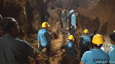 The five-year-old child, who fell into an abandoned borewell, was rescued after a seven-hour-long operation (Twitter/kschouhan94) The five-year-old child, who fell into an abandoned borewell, was rescued after a seven-hour-long operation (Twitter/kschouhan94)