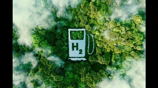 Prime Minister Narendra Modi put India on the green hydrogen pathway on August 15, 2021, when he unveiled the Green Hydrogen Mission to make India the world’s largest exporter of green hydrogen with a five million tonne production target by 2030. (SHUTTERSTOCK)