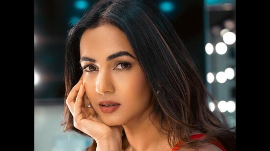 Sairat inspires Sonal Chauhan to star in a Marathi film: If the right script comes my way soon I will be seen in a Marathi cinema
