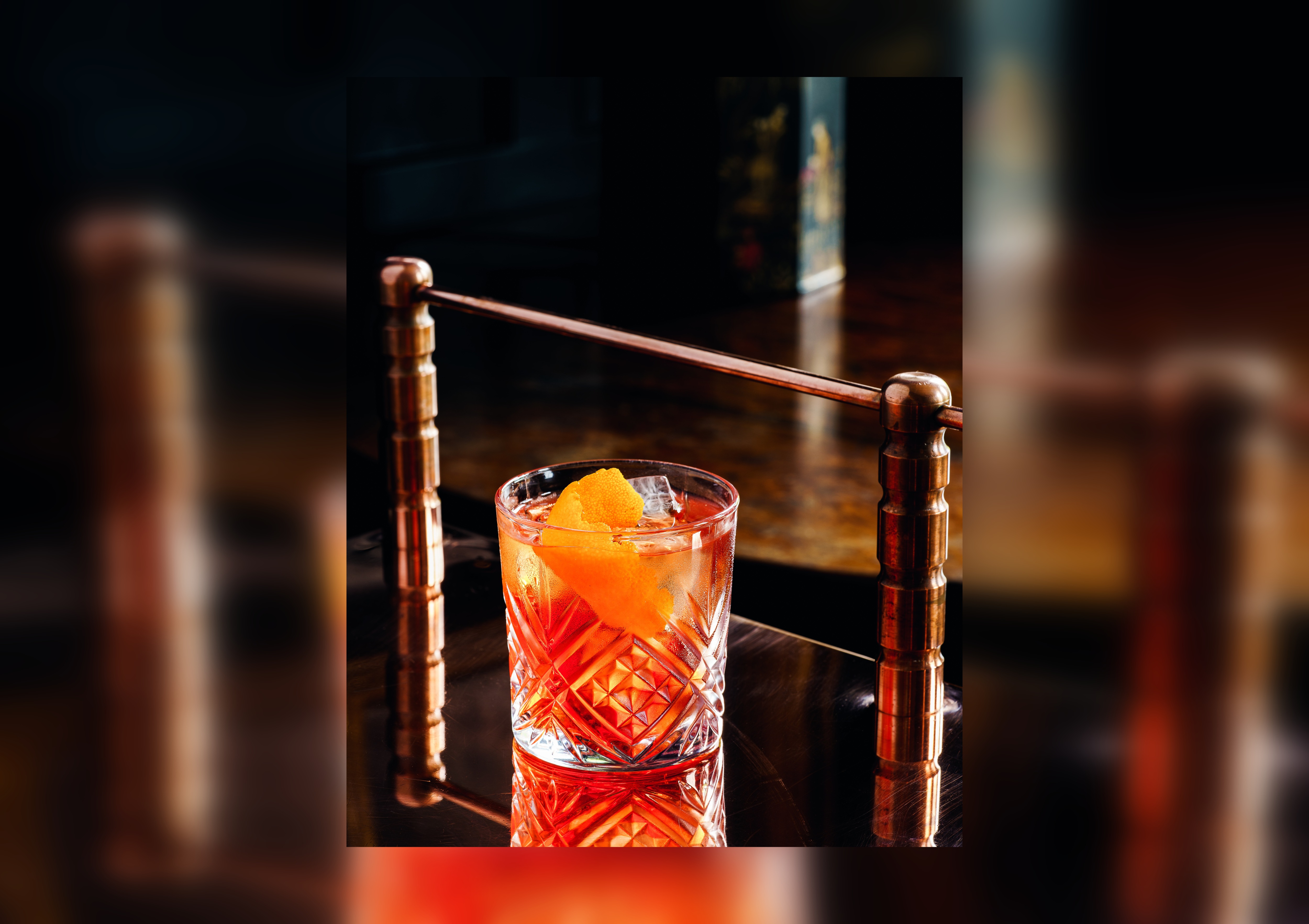 Tom Collins: ఈ క్లాసిక్ కాక్టెయిల్ ను జిన్, నిమ్మరసం, కొంచెం చక్కెర, సోడా మిక్స్ చేసి ఫిక్స్ చేస్తారు. ఇది మంచి రిఫ్రెషింగ్ డ్రింక్ అలాగే ఫుల్ కిక్కు!