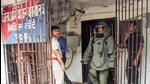 Bomb disposal personnel check after a crude bomb exploded inside the Civil Court premises, in Patna, Friday, July 01, 2022. A police officer who had brought the explosive for investigation purpose got injured in the explosion. (PTI Photo) Bomb disposal personnel check after a crude bomb exploded inside the Civil Court premises, in Patna, Friday, July 01, 2022. A police officer who had brought the explosive for investigation purpose got injured in the explosion. (PTI Photo)