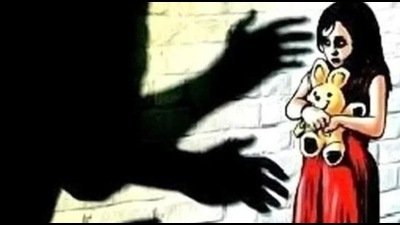 A 35-year-old man who was arrested for the rape of his 15-year-old step-daughter in 2015 was acquitted on Thursday by the Kalyan Sessions Court after spending seven years in prison. His lawyer noticed the man’s good behaviour and realised there was more to the case and started his own investigation. (HT FILE PHOTO)