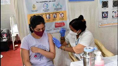 Maharashtra reported 3,249 new Covid-19 cases and four deaths on Friday. And Pune district reported 848 new cases and no deaths due to the infection. (HT FILE PHOTO) Maharashtra reported 3,249 new Covid-19 cases and four deaths on Friday. And Pune district reported 848 new cases and no deaths due to the infection. (HT FILE PHOTO)