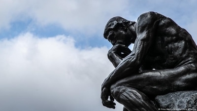 Auguste Rodin's "The Thinker" is a world-famous sculpture (Friso Gentsch/dpa/picture alliance	)