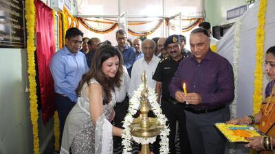 Dignitaries at Sardar Vallabhbhai Cantonment Hospital during the inauguration. (HT PHOTO)