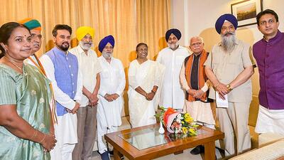 SAD president Sukhbir Singh Badal met NDA Presidential nominee Droupadi Murmu, who arrived in Chandigarh to seek support from Punjab and Haryana leaders, to convey his party’s decision. (PTI) SAD president Sukhbir Singh Badal met NDA Presidential nominee Droupadi Murmu, who arrived in Chandigarh to seek support from Punjab and Haryana leaders, to convey his party’s decision. (PTI)