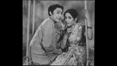 Ashok Kumar with Leela Chitnis in Jhoola (1941). (HT Archive)
