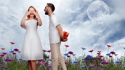 Gratitude can improve relationships: Satisfying relationships including romantic relationships, close friendships, and social connections with members of your community can make you healthier and happier. They can also increase your longevity. Gratitude can improve relationships: Satisfying relationships including romantic relationships, close friendships, and social connections with members of your community can make you healthier and happier. They can also increase your longevity.