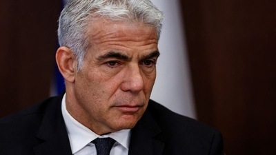 Israeli Foreign Minister Yair Lapid attends a cabinet meeting at the Prime Minister's office in Jerusalem June 26, 2022. REUTERS/Ronen Zvulun/Pool (REUTERS)