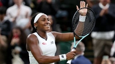 Wimbledon - Coco Gauff of the U.S. celebrates winning her second round match against Romania's Mihaela Buzarnescu (REUTERS)