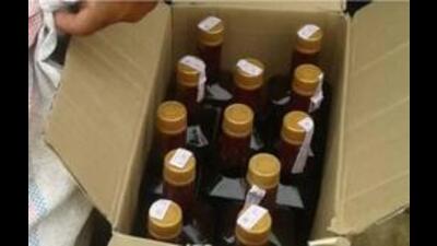 The previous contracts of the liquor vends expired on June 30 and new contracts are being allotted through the tender process under the new excise policy floated by the state government. (HT File Photo/ Representational image) The previous contracts of the liquor vends expired on June 30 and new contracts are being allotted through the tender process under the new excise policy floated by the state government. (HT File Photo/ Representational image)