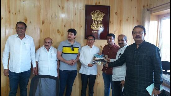 At least 10 legislators from the state have visited Ladakh to learn about the administrative aspects of the Union territory under the Karnataka government’s six-day study tour. (HT ) At least 10 legislators from the state have visited Ladakh to learn about the administrative aspects of the Union territory under the Karnataka government’s six-day study tour. (HT )
