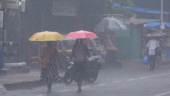 The movement of local trains was also affected due to waterlogging on tracks, especially between Kurla to Parel section on the Central Railway line.(HT Photo/Vijay Bate)