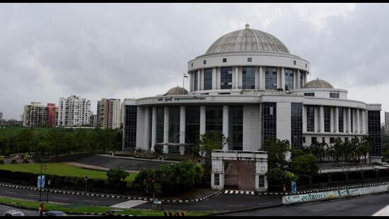 8.45L voters to vote from 41 wards in Navi Mumbai Municipal Corporation elections. The ward-wise voters list for the NMMC elections 2022 has been published as per the instructions of the Election Commission. The citizens can now submit their suggestions and objections till July 3. (HT FILE PHOTO)