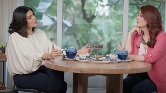 Sushmita Sen and Twinkle Khanna talk about relationships and plastic surgery. (YouTube) Sushmita Sen and Twinkle Khanna talk about relationships and plastic surgery. (YouTube)