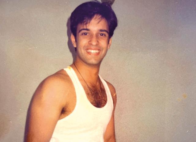 Aamir poses at his home when he was 22 Aamir poses at his home when he was 22
