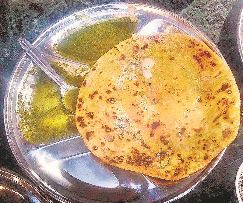 The aloo paranthas available on campus are like a warm hug, says alumna and radio-TV host Mehak Chauhan Bhullar.