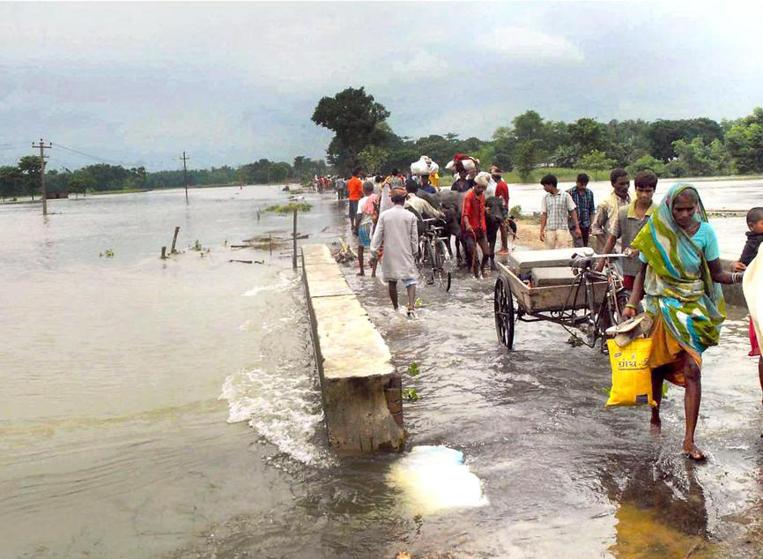 The Kosi river was flowing above the danger levels at Basua in Supal by one metre and 10 cms at Baltara in Khagaria. (HT Archives) The Kosi river was flowing above the danger levels at Basua in Supal by one metre and 10 cms at Baltara in Khagaria. (HT Archives)